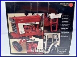 1/16 IH International Harvester 1466 Turbo Tractor with Duals #18 Precision Series