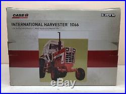 1/16 IH International Harvester Farmall 1066 Tractor Prestige Collection by ERTL