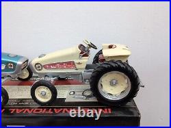 1/16 IH International Harvester Turbine Tractor 2 PIECE SET SpecCast