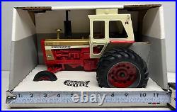 1/16 IH International Turbo 1456 Tractor with Duals Gold Demonstrator New by ERTL