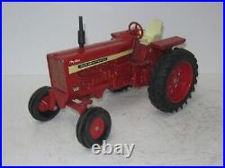 1/16 INTERNATIONAL HARVESTER 1026 HYDRO 1970 vintage/some playwear