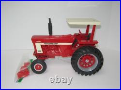 1/16 INTERNATIONAL HARVESTER 1066 ROPS CANADIAN SHOW no box 2009
