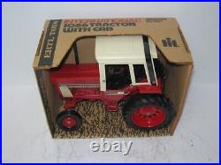 1/16 INTERNATIONAL HARVESTER 1086 NIB 1976 vintage