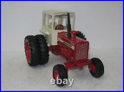 1/16 INTERNATIONAL HARVESTER 1256 withDUALS & FIRESTONE FRONTS repaint/1970vintage