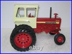 1/16 INTERNATIONAL HARVESTER 1456 ORIGINAL 1970 vintage NICE