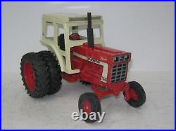 1/16 INTERNATIONAL HARVESTER 1466 withDUALS good original/1972 vintage #4