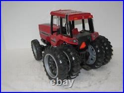 1/16 INTERNATIONAL HARVESTER 5488 MFWD withDUALS centennial edition