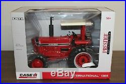 1/16 I. H. 1066 Tractor MFWD Prestige Collection