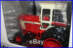 1/16 I. H. 1466 Tractor Dealer Edition Nice Highly Detailed Tractor With Duals/Cab