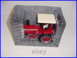 1/16 International 666 Prestige Series Tractor WithROPS & Weights by ERTL NIB