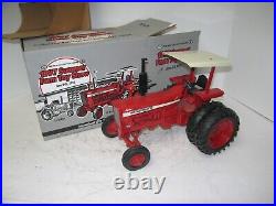 1/16 International Harvester 1026 Plow Tractor Summer Toy Show Edition Nib