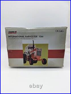 1/16 International Harvester 1066 Cab And Duals. Prestige Ertl