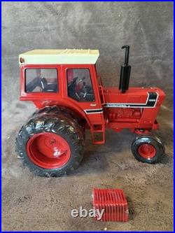 1/16 International Harvester 1066 Tractor With Cab, Black Panel Decal & Duals