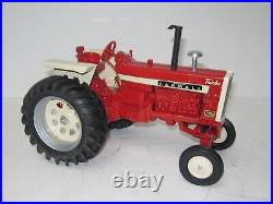 1/16 International Harvester 1206 Canadian Show (1993) N O Box