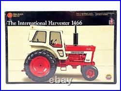 1/16 International Harvester 1466 Tractor With Duals, Precision Series