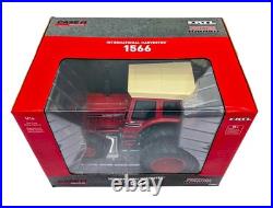 1/16 International Harvester 1566 With Front Wheel Assist, Duals & Cab