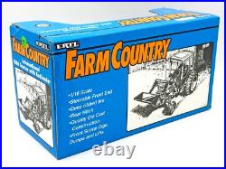 1/16 International Harvester 1586 Tractor With Loader