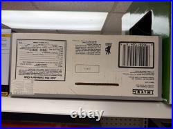 1/16 International Harvester 1586 Tractor With Loader NIB HARD TO FIND