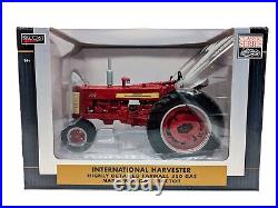 1/16 International Harvester 300 Farmall Gas Tractor With Narrow Front