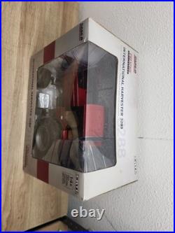 1/16 International Harvester 3288 2wd Prestige Collection