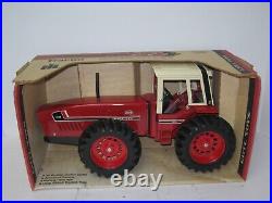 1/16 International Harvester 3588 2+2 Nib