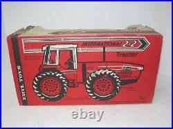 1/16 International Harvester 3588 2+2 Nib