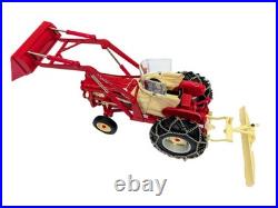 1/16 International Harvester 460 Tractor With Loader & Tire Chains