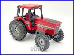 1/16 International Harvester 5288 Tractor With Front Wheel Assist