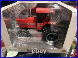 1/16 International Harvester 5488 Tractor With Duals, 100 Years of International