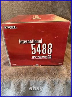 1/16 International Harvester 5488 Tractor With Duals, 100 Years of International