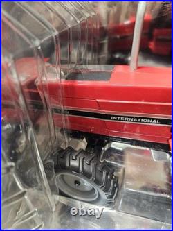 1/16 International Harvester 5488 Tractor With Duals, 100 Years of International