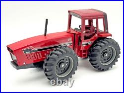 1/16 International Harvester 6388 2+2 4wd Tractor