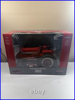 1/16 International Harvester 966 Narrow Front Ertl Tractor