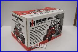 1/16 International Harvester Farmall 1456 Turbo Tractor with cab New in Box Ertl