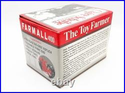 1/16 International Harvester Farmall 400 Gas With Wide Front, Claire Scheibe
