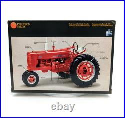 1/16 International Harvester Farmall 400 Tractor, Precision Series #13 1/16 International Harvester Farmall 400 Tractor, Precision Series #13