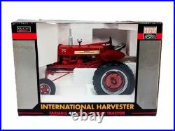 1/16 International Harvester Farmall 450 Hi Crop Tractor