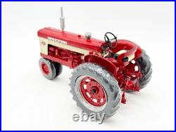 1/16 International Harvester Farmall 560 Diesel Tractor Narrow Front