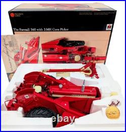 1/16 International Harvester Farmall 560 Tractor With 2-MH Corn Picker