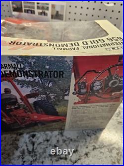 1/16 International Harvester Farmall 656 Gold Demonstrator Tractor Case IH