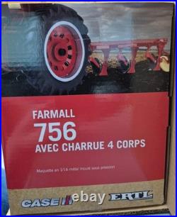1/16 International Harvester Farmall 756 Tractor Narrow Front with 4-Bottom Plow