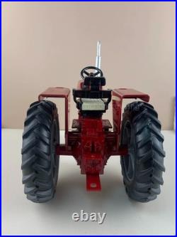 1/16 International Harvester Farmall 806 Tractor With Narrow Front, FFA Edition