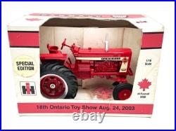 1/16 International Harvester Farmall 806 Wide Front Tractor, Ontario Show