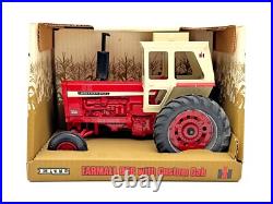 1/16 International Harvester Farmall 856 with Custom Cab