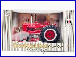 1/16 International Harvester Farmall M Restoration Tractor Set With Accessories