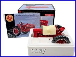 1/16 International Harvester Farmall M Tractor With Narrow Front, Precision Series