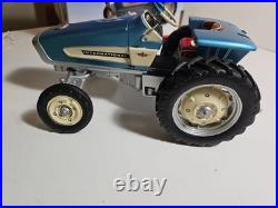 1/16 International Harvester HT-340 SpecCast Displayed Only Condition