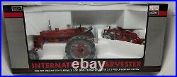 1/16 International Harvester Highly Detailed Farmall 300 Gas Tractor 311 plow Nw
