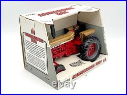 1/16 International Harvester Hydro 1026 Gold Demonstrator Tractor