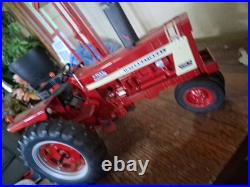 1/16 International Harvester Hydro 70 Farmall Tractor With Narrow Front